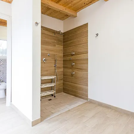 Ardith By Plus Villa *